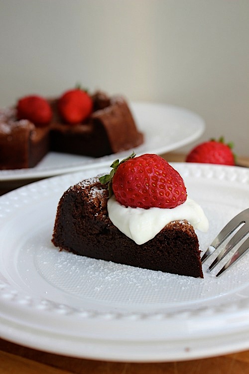 Tiny but Intense, Flourless Chocolate Cake - www.betterwithcake.com