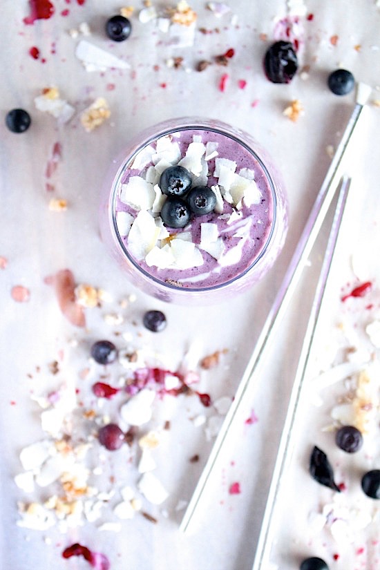 Healthy Blueberry Crumble Smoothie - Dairy Free - BANANA FREE - Refind Sugar Free - Low Carb - Keto - Paleo - www.betterwithcake.com