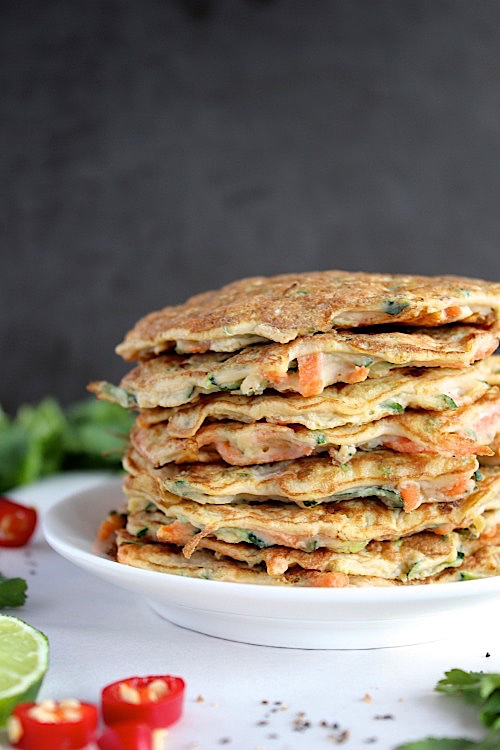Quick and Easy Carrot and Zucchini Fritters {Gluten Free & Paleo} - www.betterwithcake.com