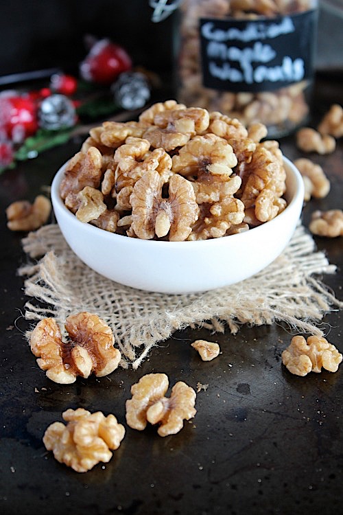 Quick and Easy Candied Maple Walnuts {Vegan, Gluten Free & Paleo} - www.betterwithcake.com