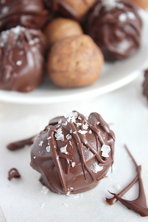 Deliciously Simple, Healthy, Homemade Dark Chocolate Coated Salted Caramels {Gluten Free & Paleo Friendly} - www.betterwithcake.com