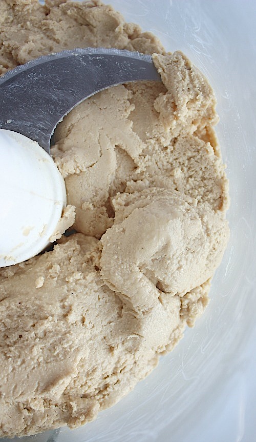 Salted Vanilla Cashew Butter {Vegan, Gluten free & Paleo Friendly} - www.betterwithcake.com