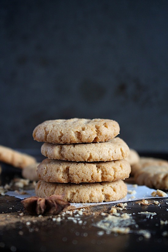 3 Ingredient {Flourless} Chai Spiced Cashew Butter Cookie Sandwiches - Gluten Free- Dairy Free - Grain Free - Refined Sugar Free - Low Carb - Keto - Paleo & Vegan Friendly - www.betterwithcake.com
