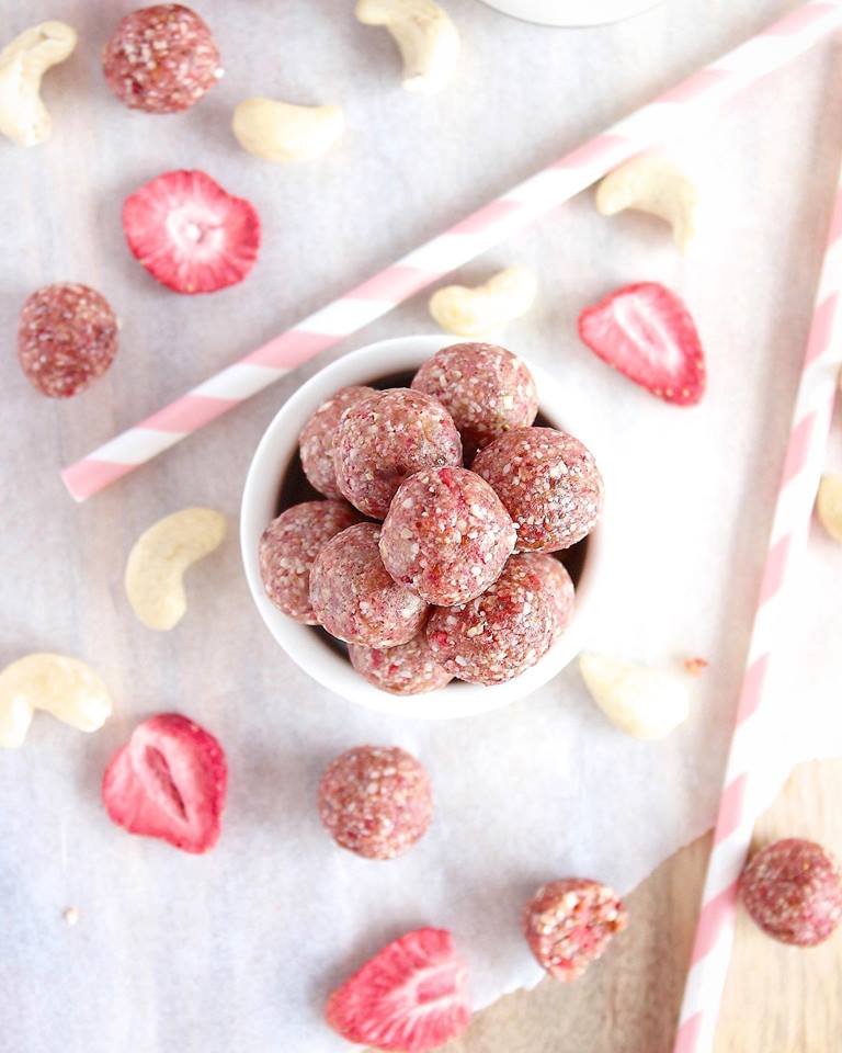 Strawberry and Cream Cashew Cookie Bites – Better with Cake