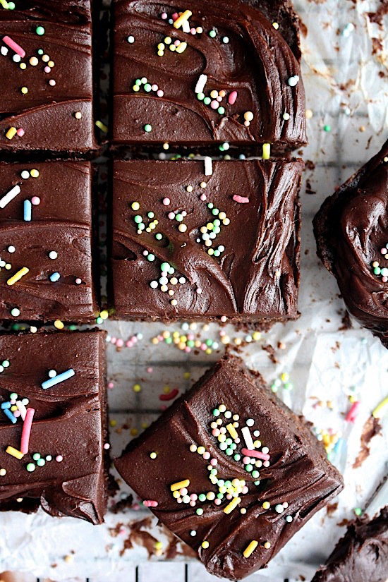 No Bake {Date Free} 3 Ingredient Super Fudgy Dark Chocolate Brownies