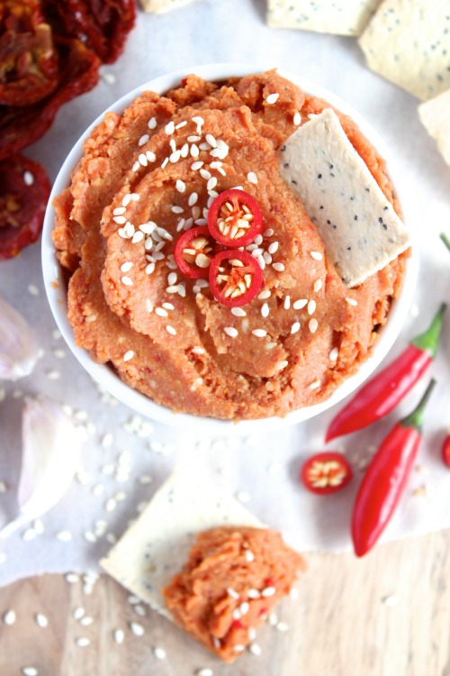 Spicy, Roasted Garlic, Sun-dried Tomato and Red Pepper Hummus